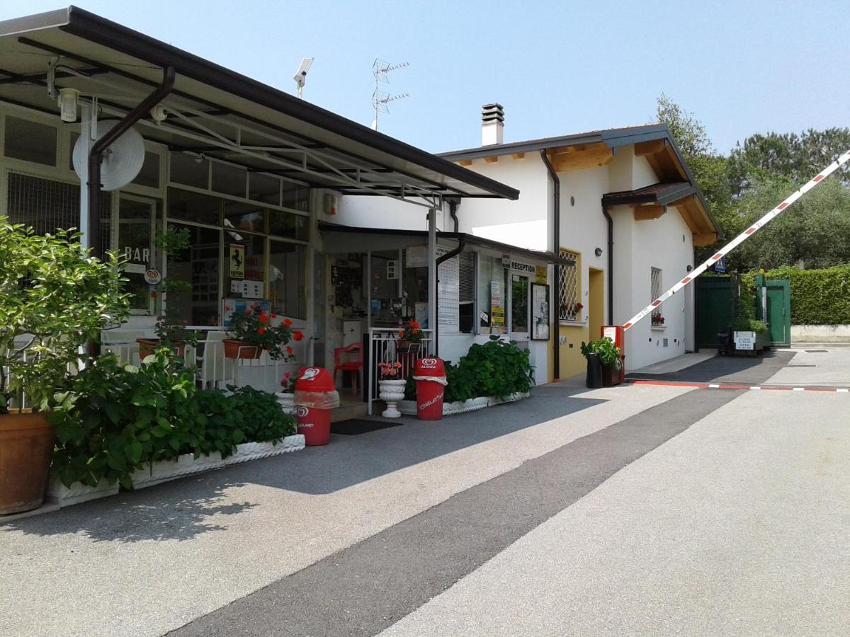 Hotel Campeggio Bruno Moniga del Garda Exterior foto